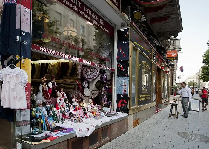 Daire Hungarian Souvenir